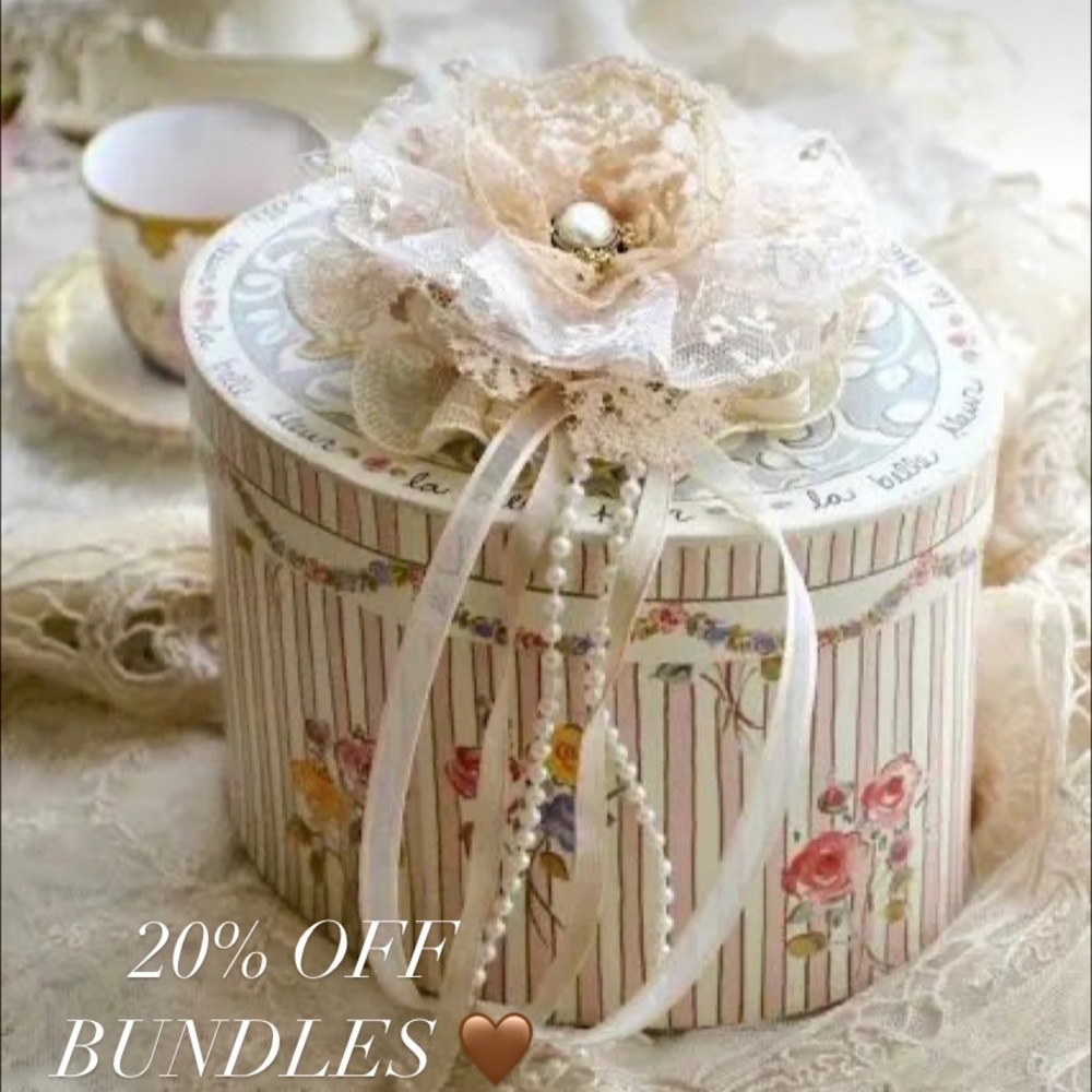 Do you like more than one item? Worry not, 20% Off Bundles 🤎